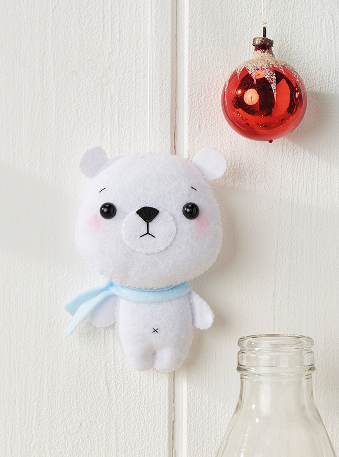 How to make felt polar bear Christmas decorations