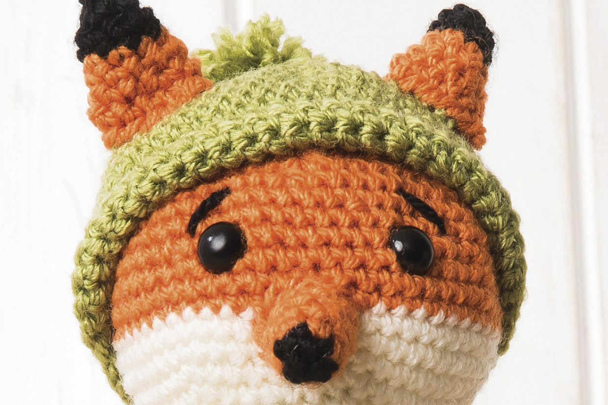 Crochet-fox-pattern-face closeup