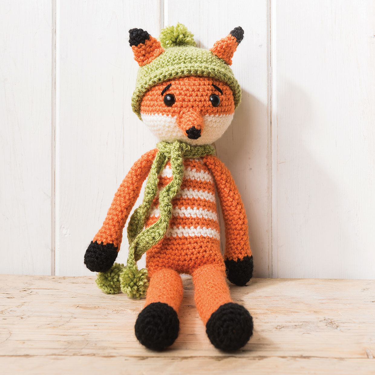 Crochet-fox-pattern-sitting