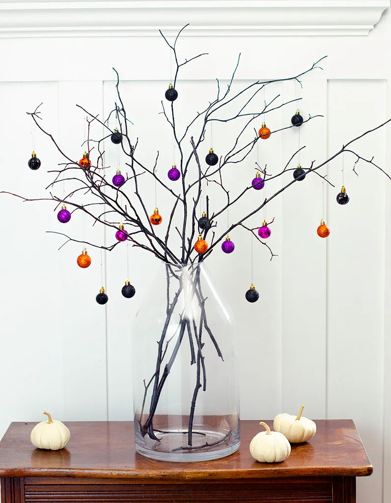 DIY Halloween branch tree