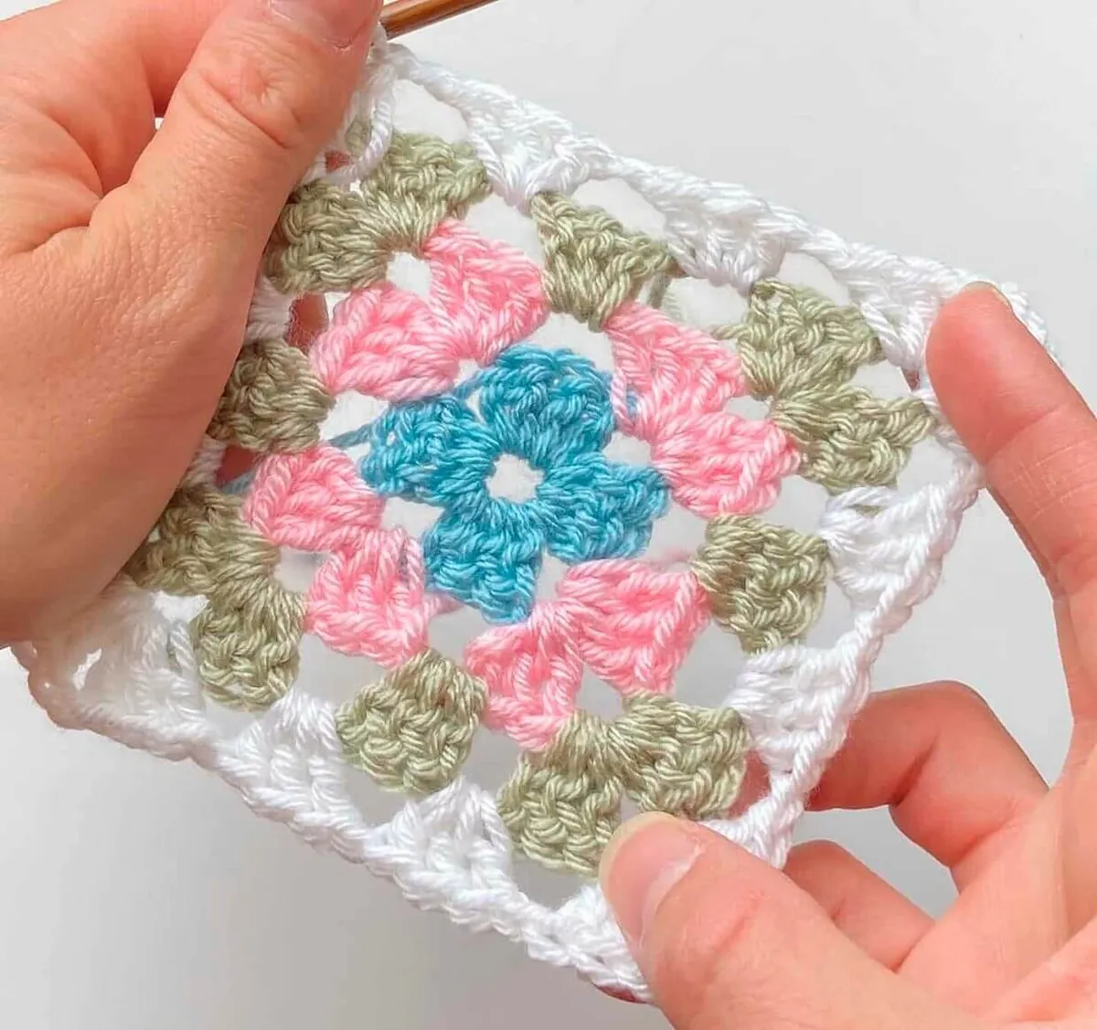 How to Crochet a Granny Square Blanket: Free Pattern - Sarah Maker