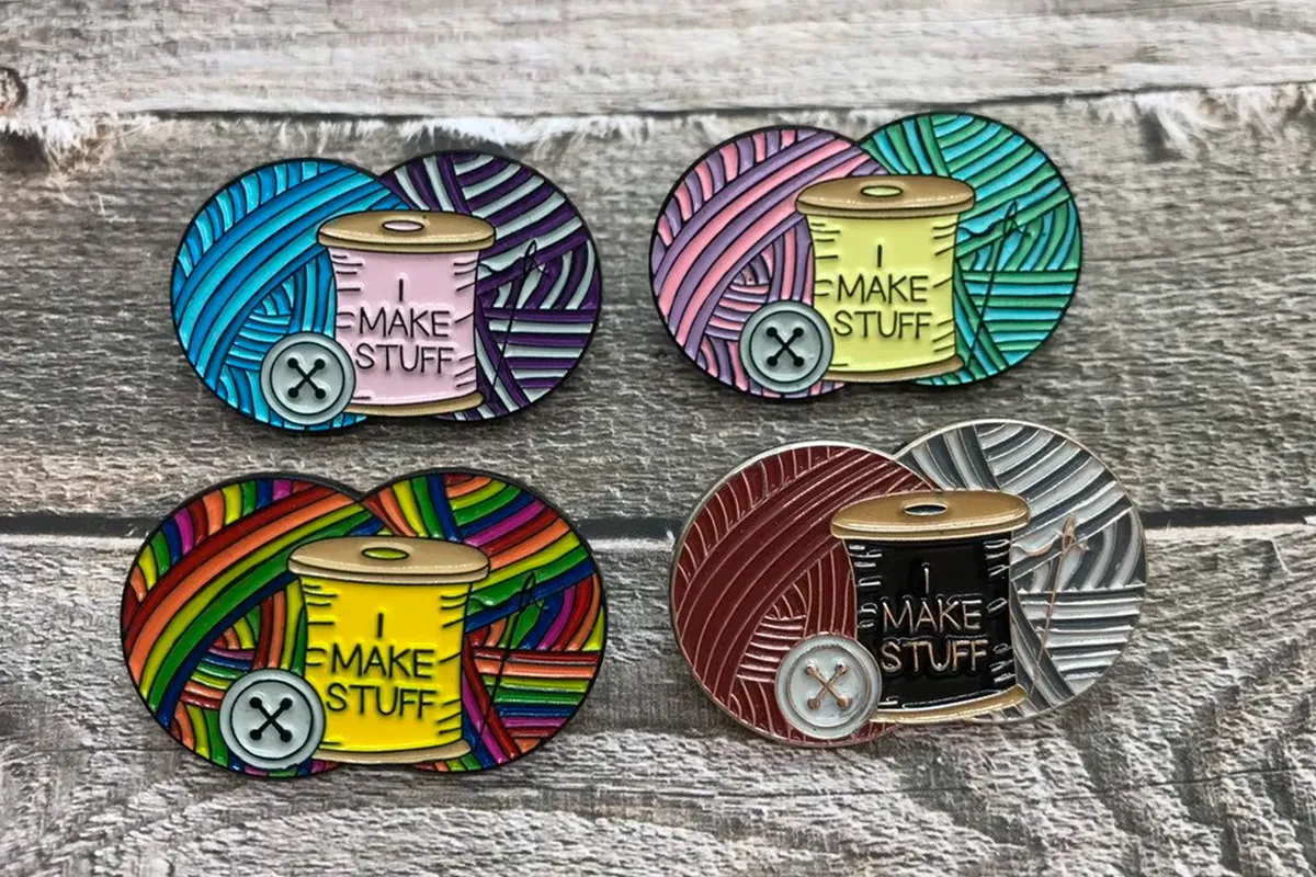 Gifts for knitters Hartiful badges