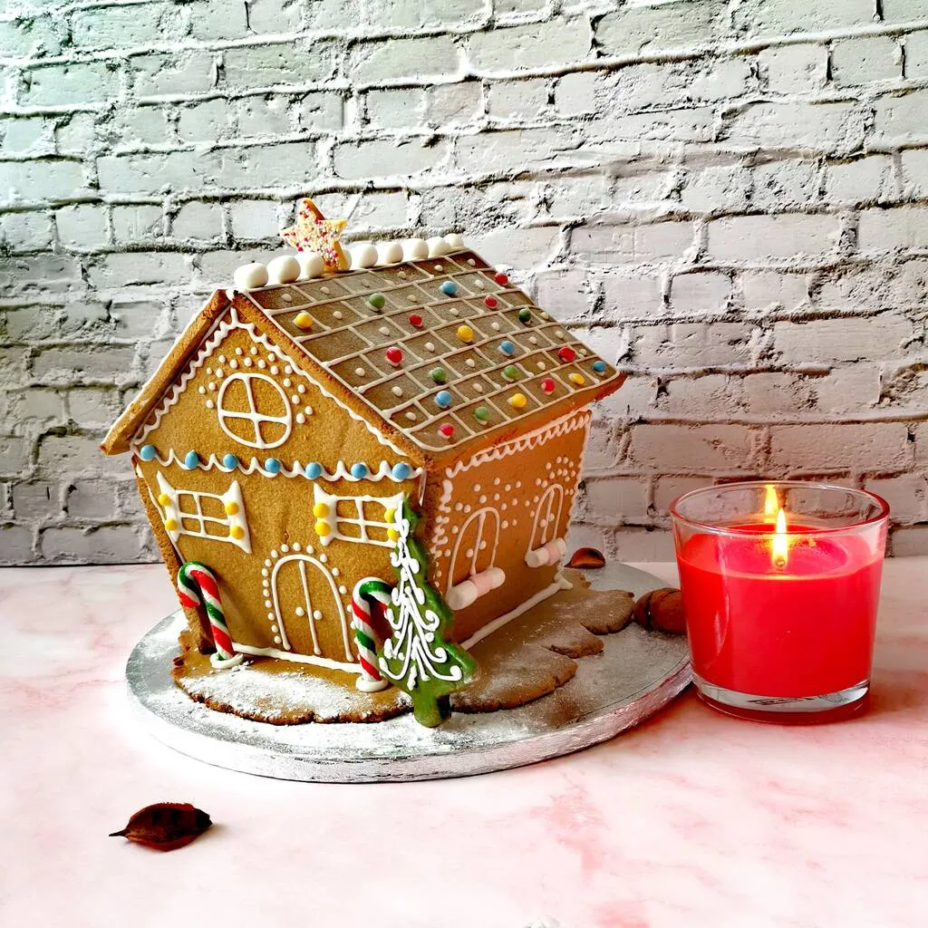 Large Gingerbread House Kit