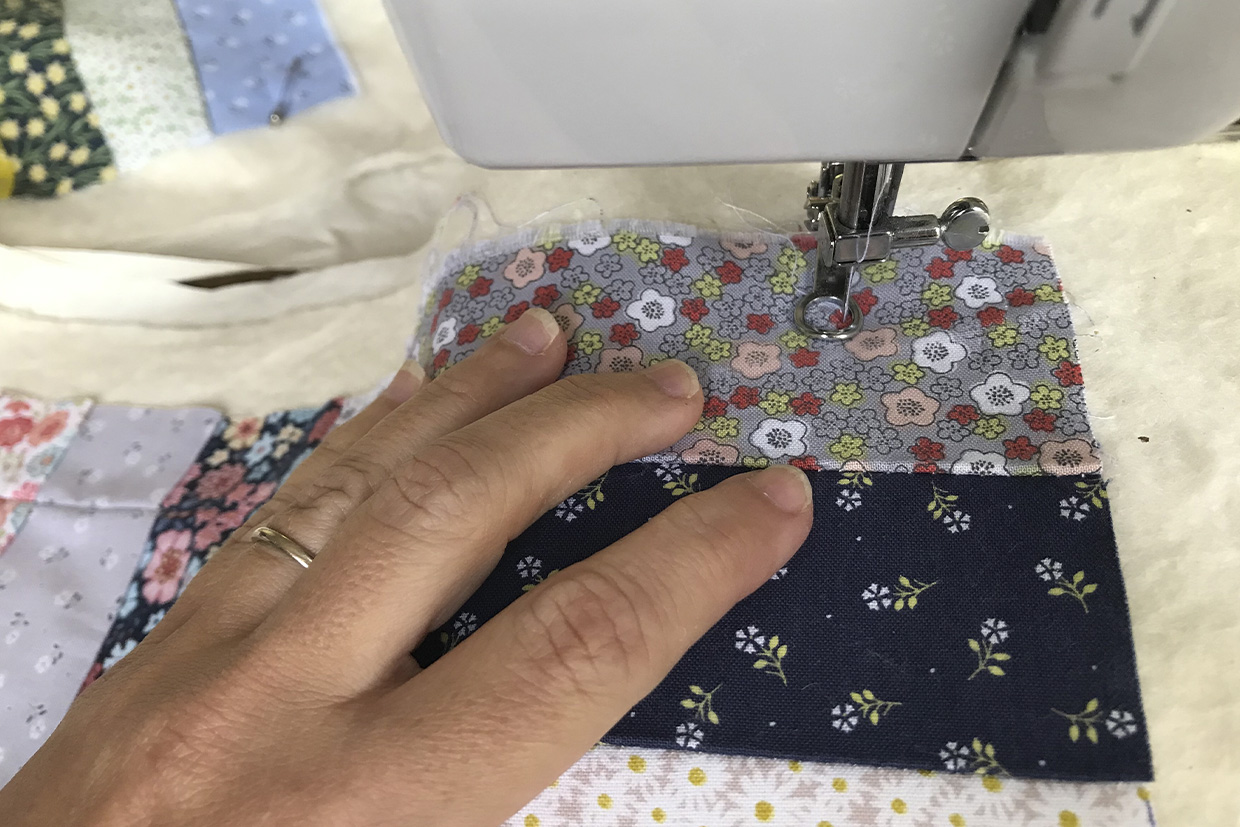 free motion quilting step 11 - start