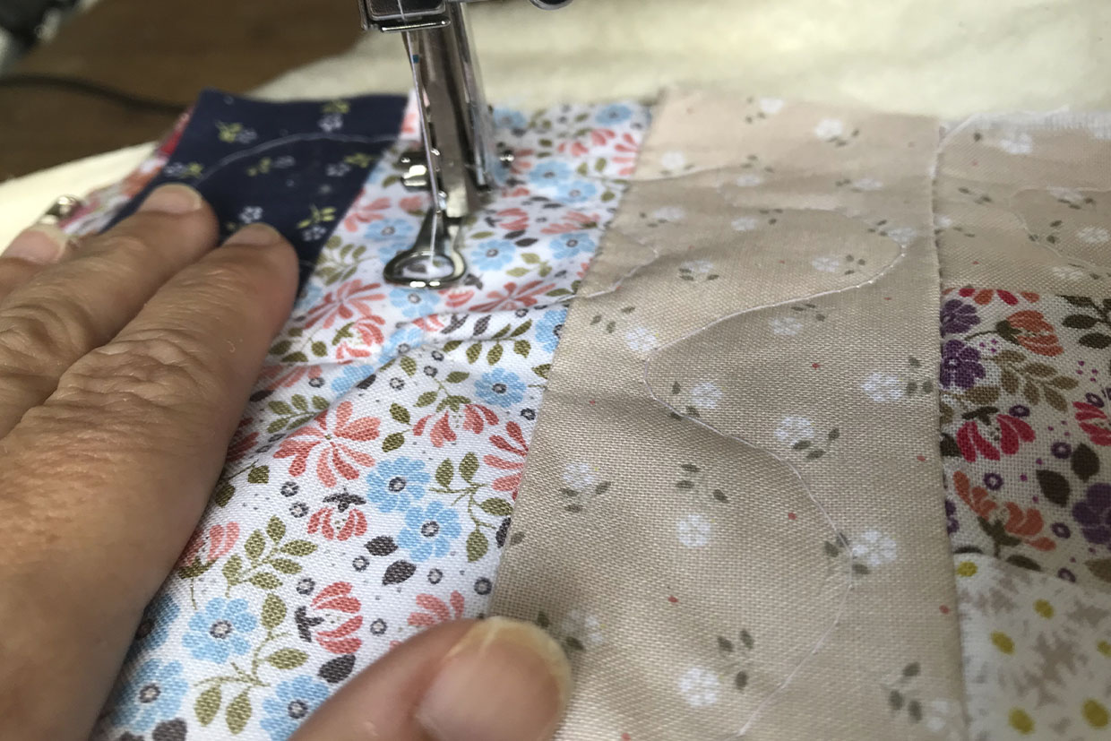 free motion quilting step 19 finish