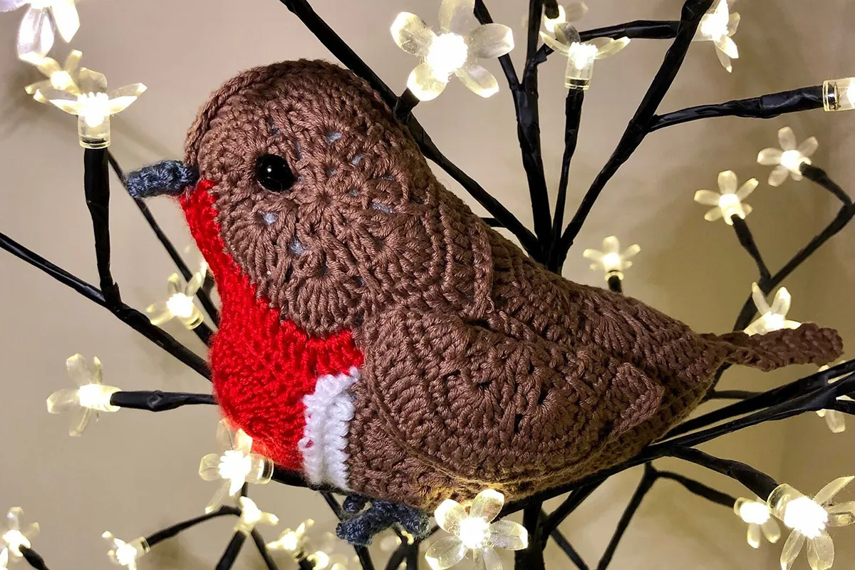 Christmas crochet kits Robin