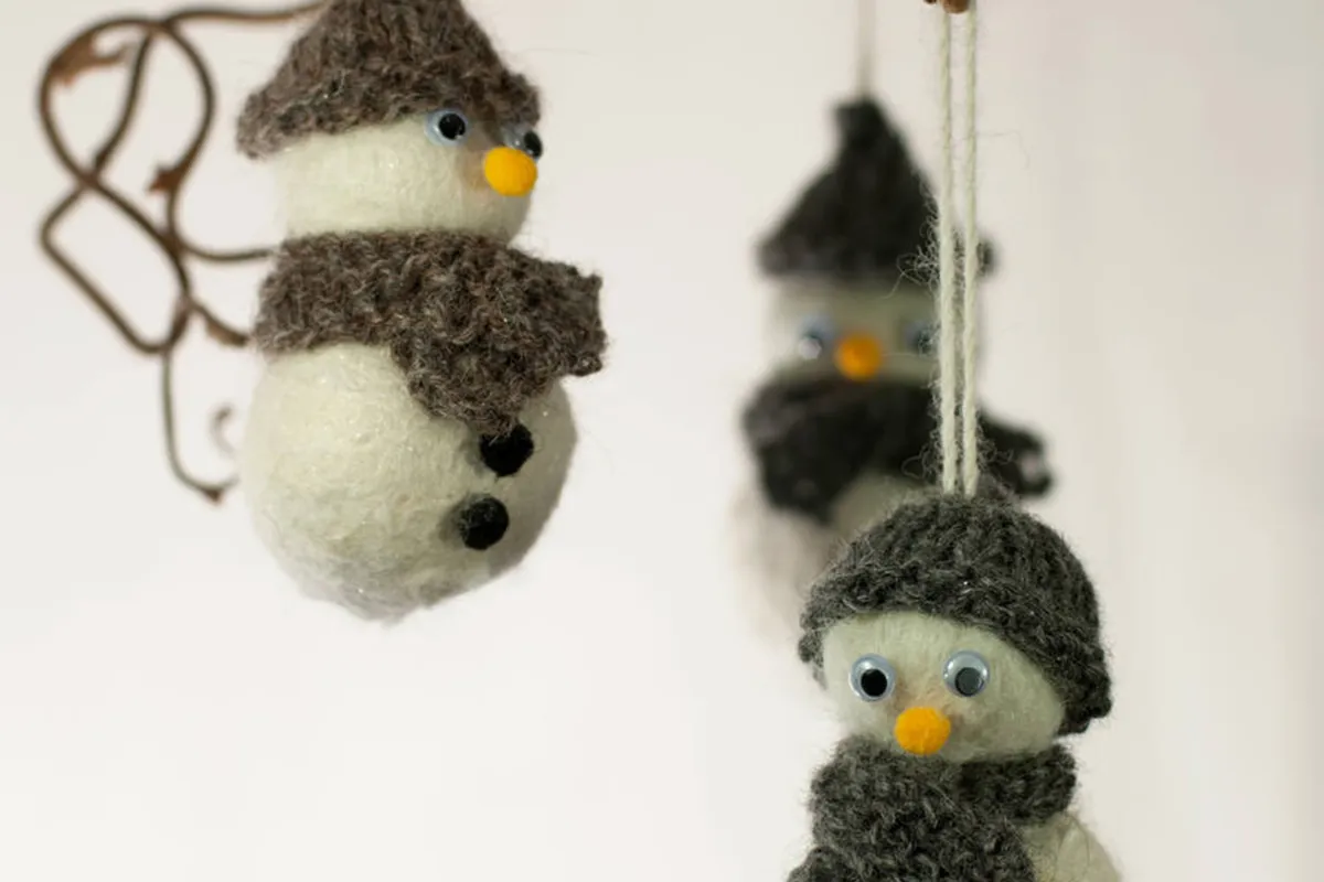 Christmas knitting kits Snowmen