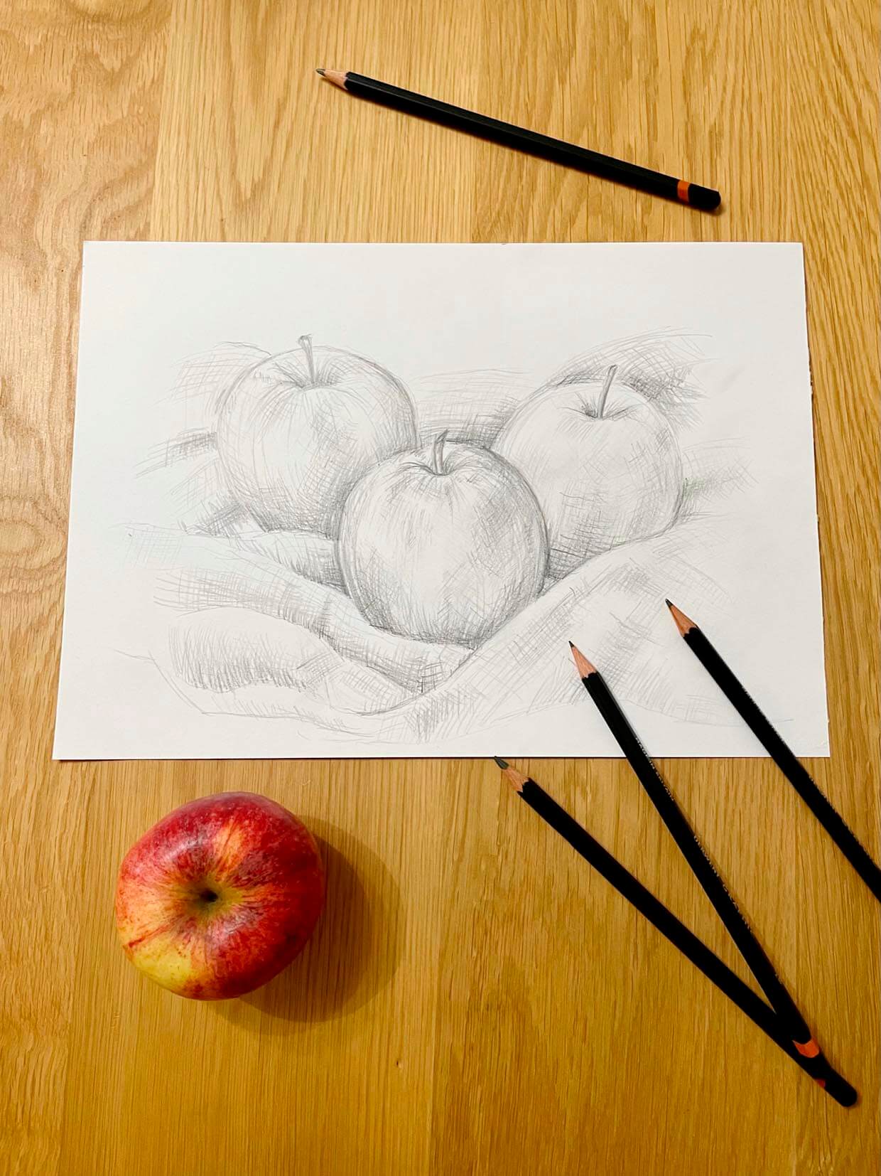 Create stunning textured drawings with cross hatching - Gathered