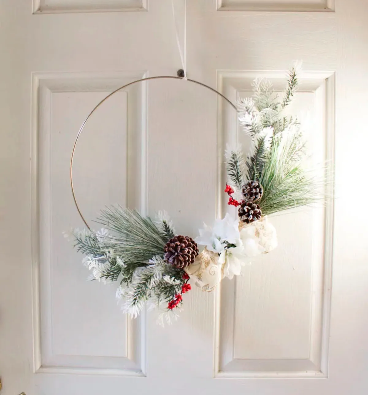DIY modern wreath