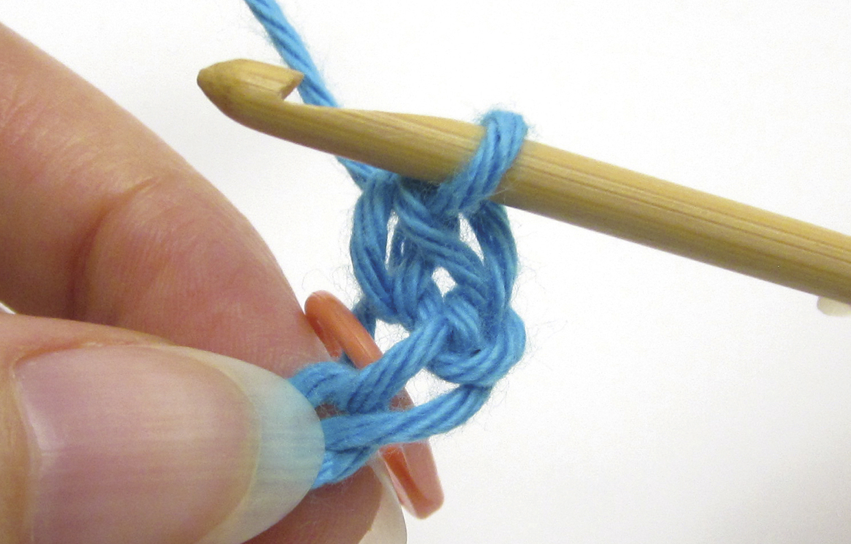 Alternative chain stitch crochet technique – working into the bump – step 6