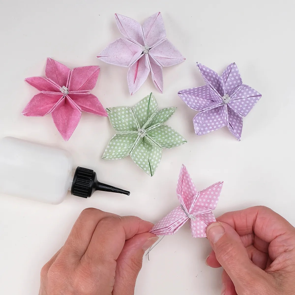 How to make an origami wreath - step 6