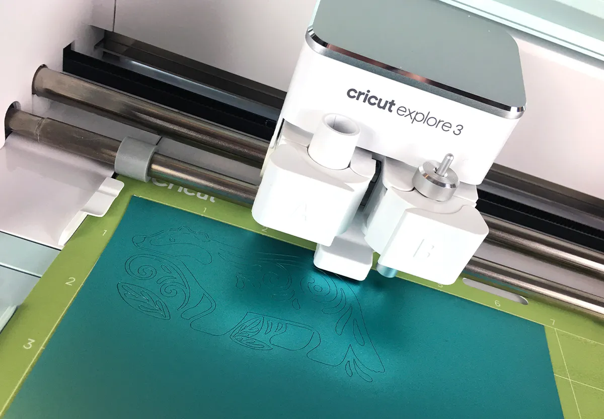 Cricut Explore 3 Cutting Machine with Vinyl and Iron On Bundle