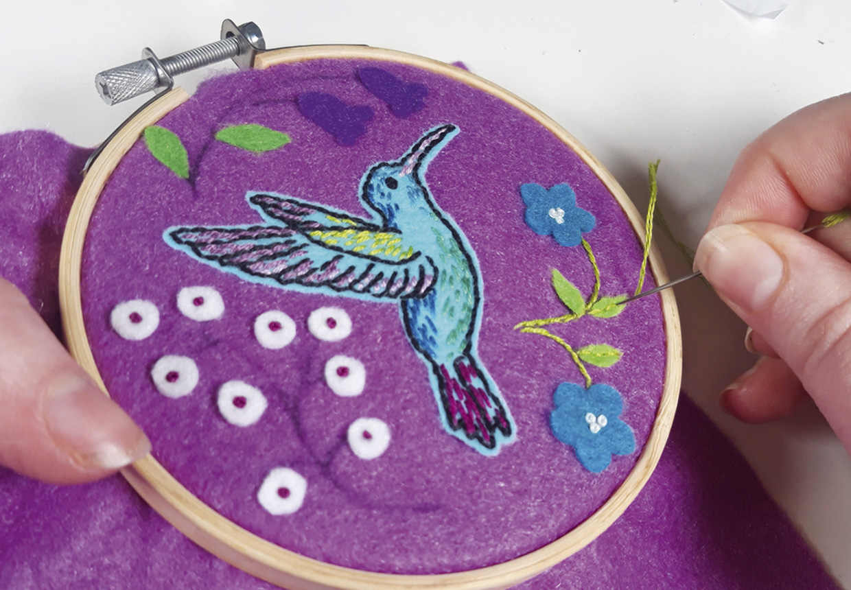 hummingbird embroidery step 4