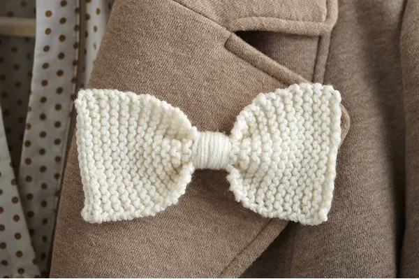 Knitted bow tie made using garter stitch