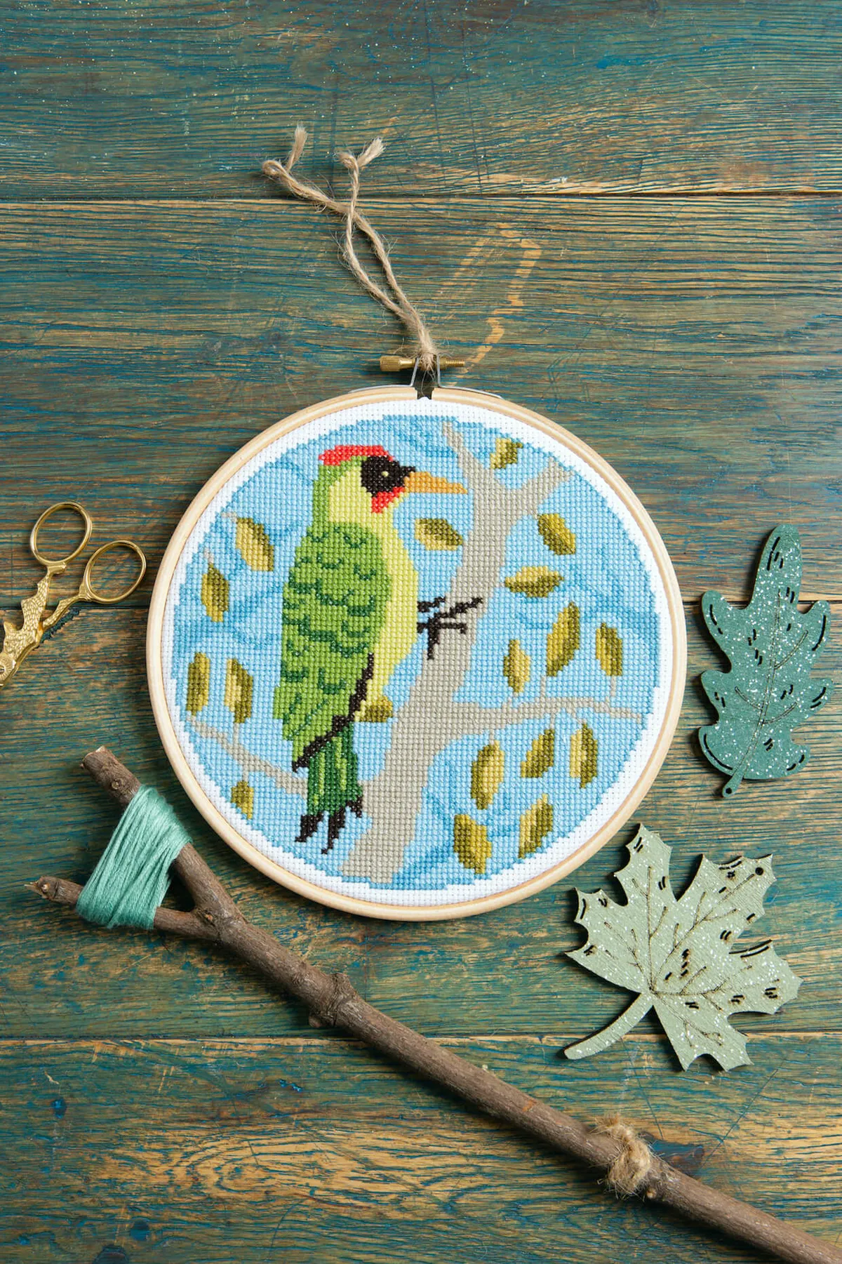 counted cross stitch kit - woodpecker