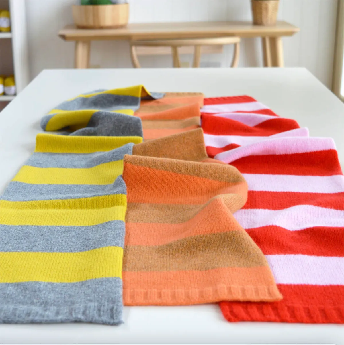 Striped scarf knitting kit