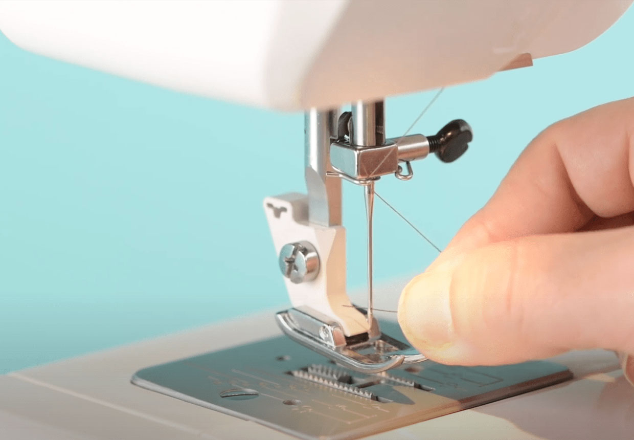 How to thread a sewing machine step 4