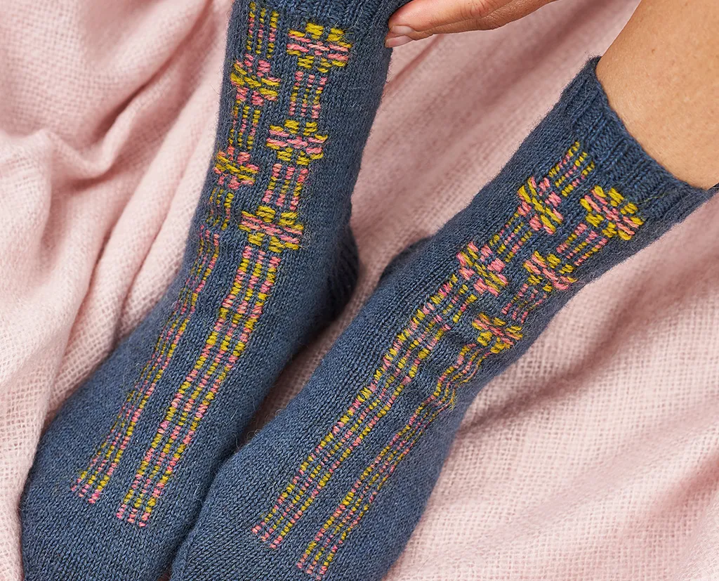 The Knitter 195 - Lilleke socks