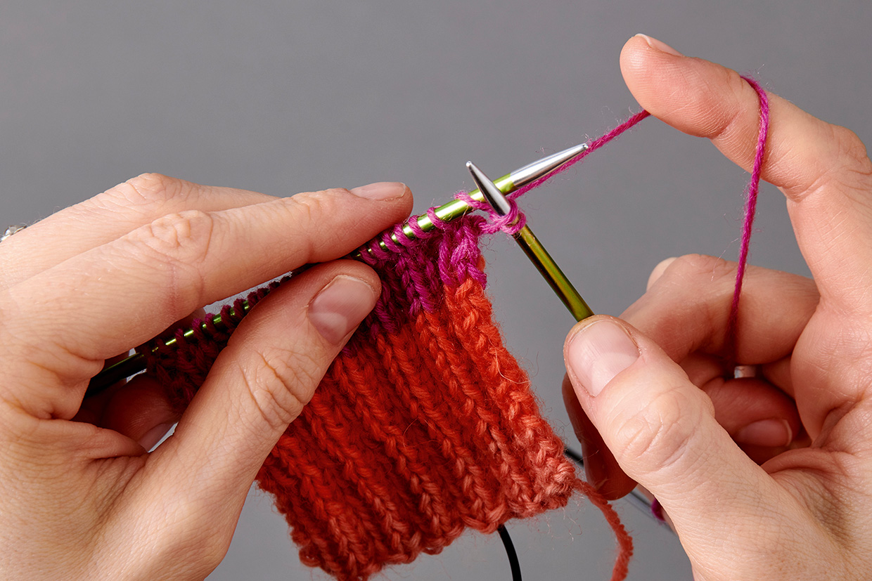 Jeny's surprisingly stretchy bind-off: how to bind off very