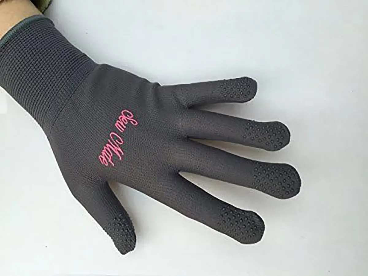 CraftsCapitol™ Premium Grip Gloves for Free Motion Quilting