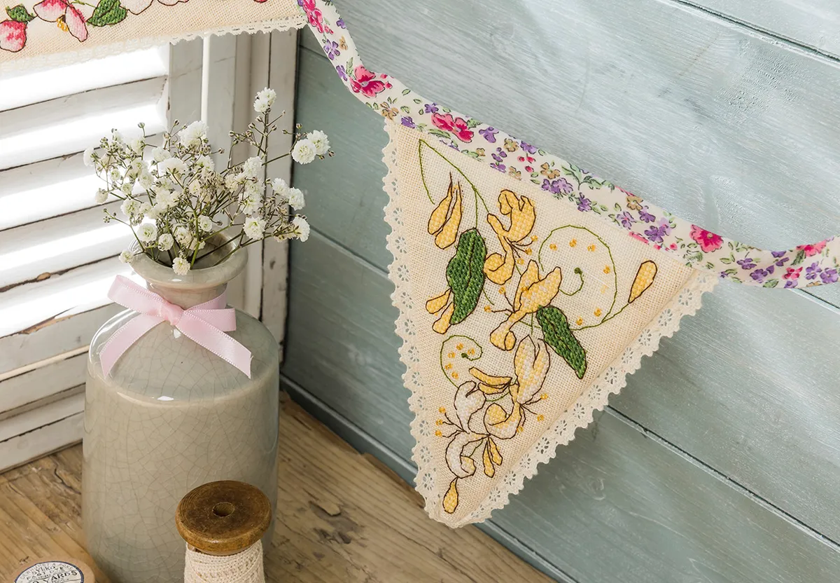 floral bunting 1