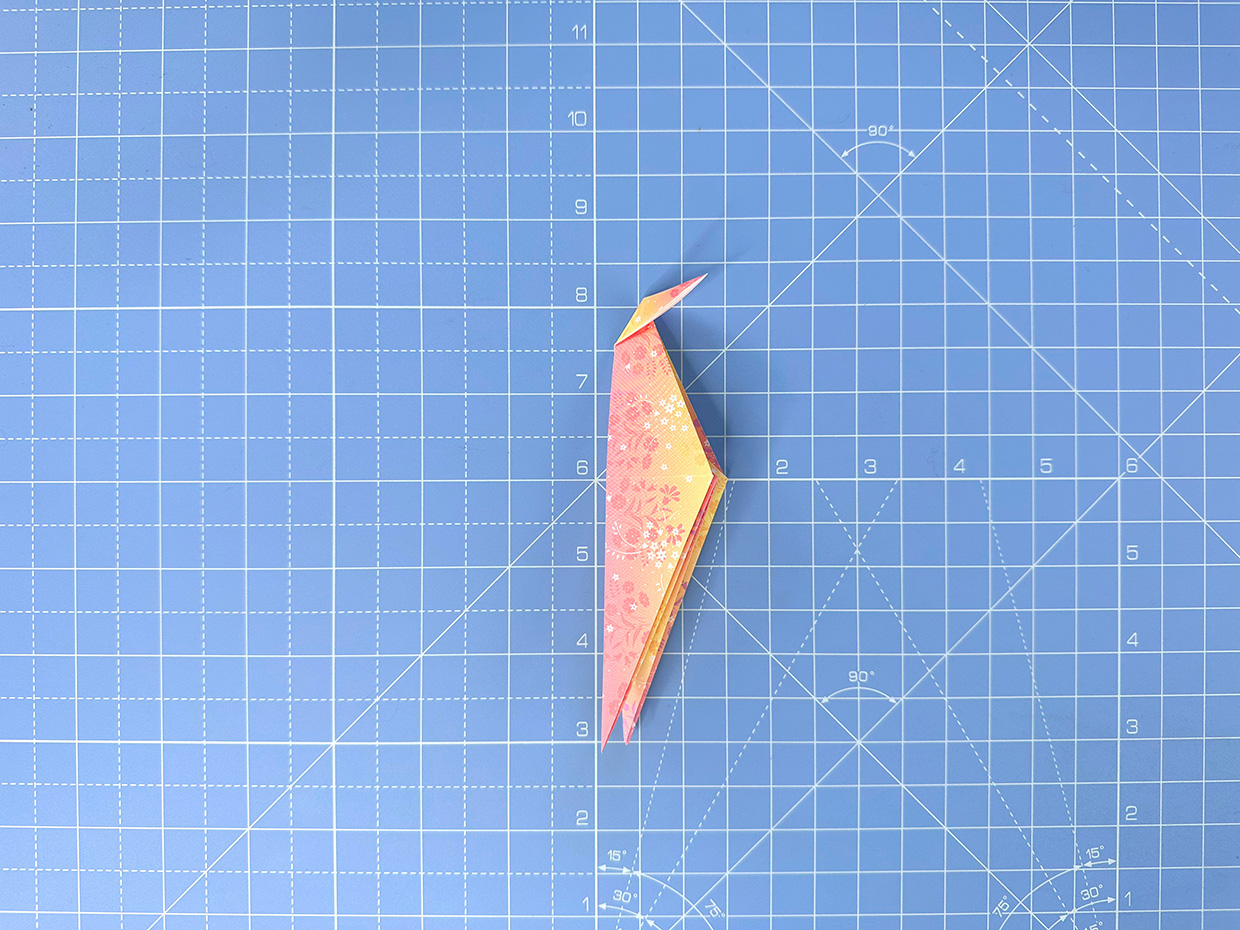 How to make an origami hummingbird - step 12a