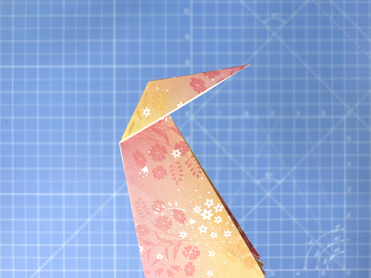 How to make an origami hummingbird - step 12b