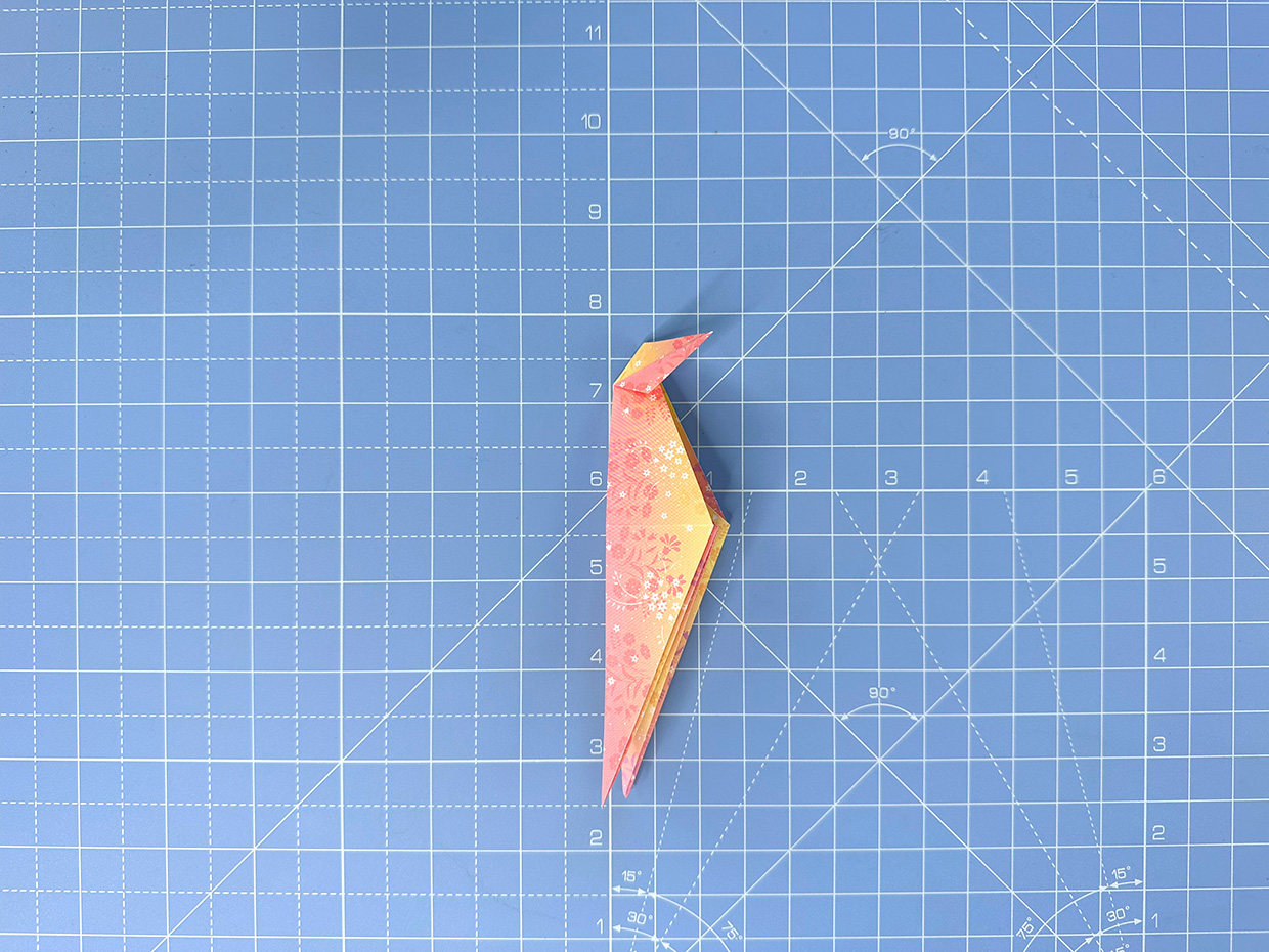 How to make an origami hummingbird - step 14a