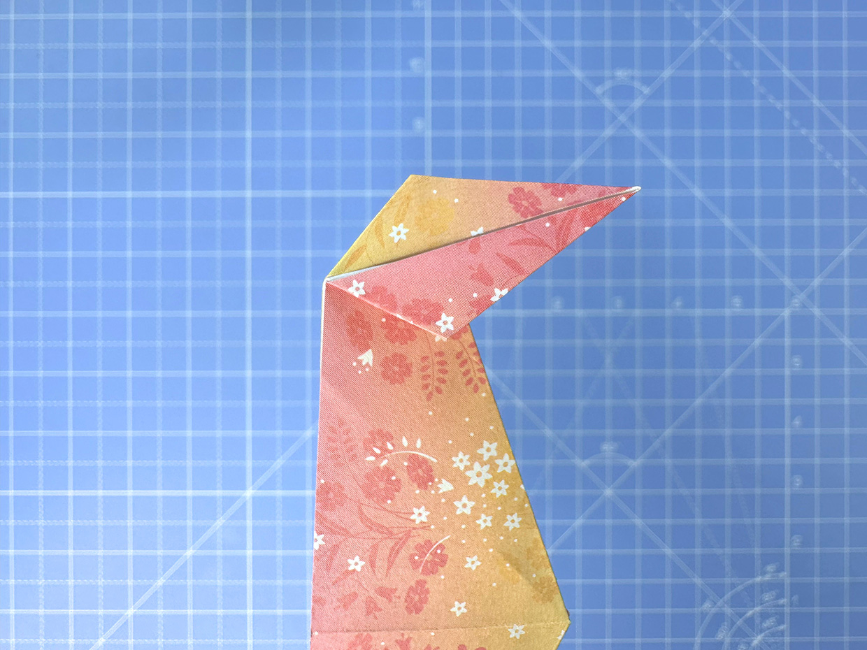 How to make an origami hummingbird - step 14b