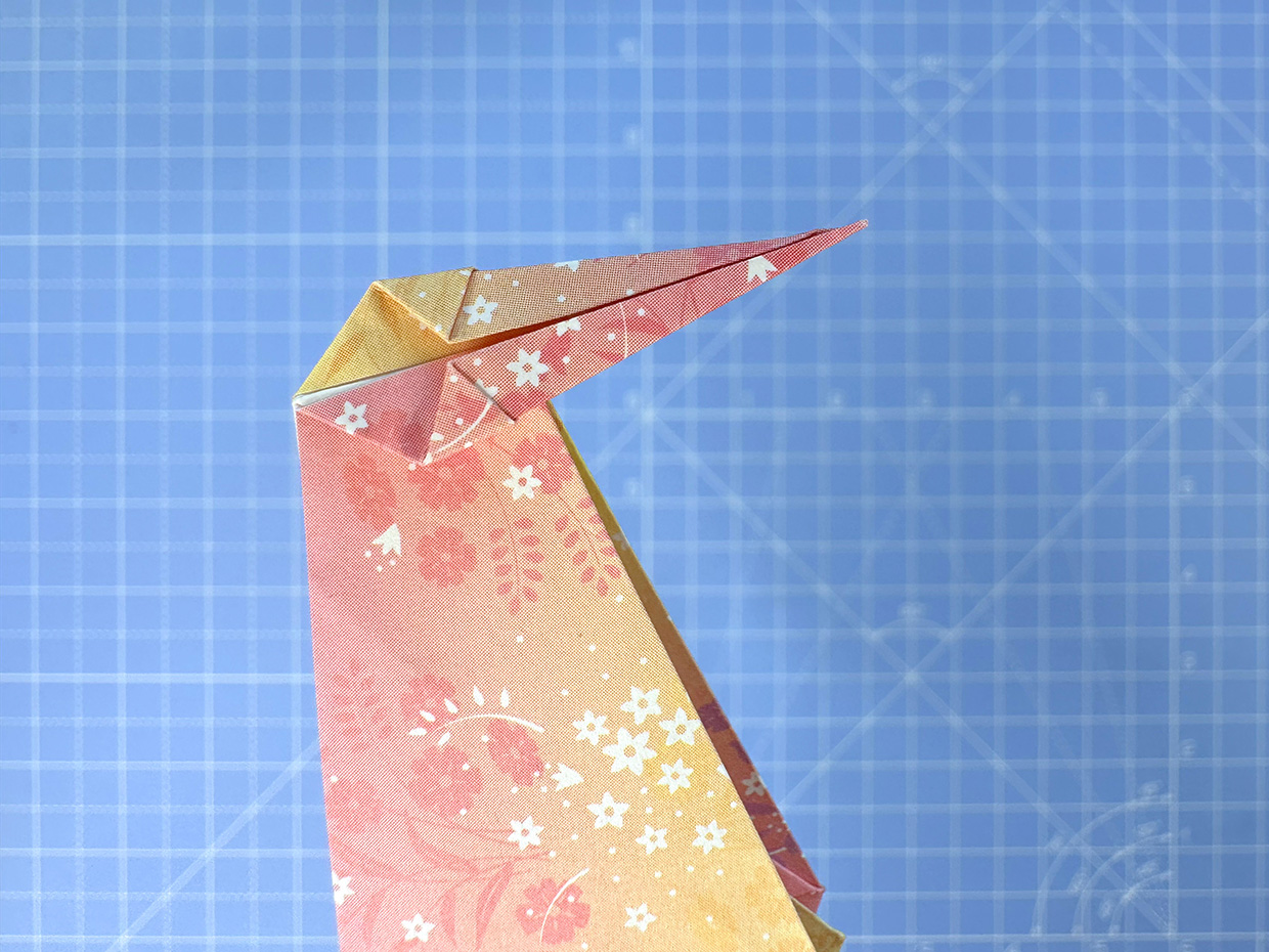How to make an origami hummingbird - step 15b