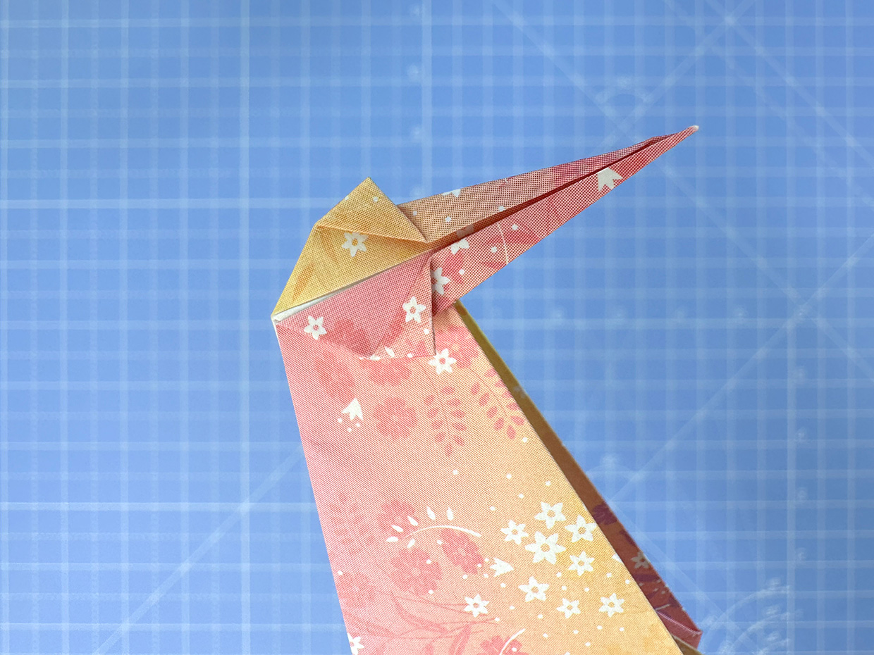 How to make an origami hummingbird - step 16b