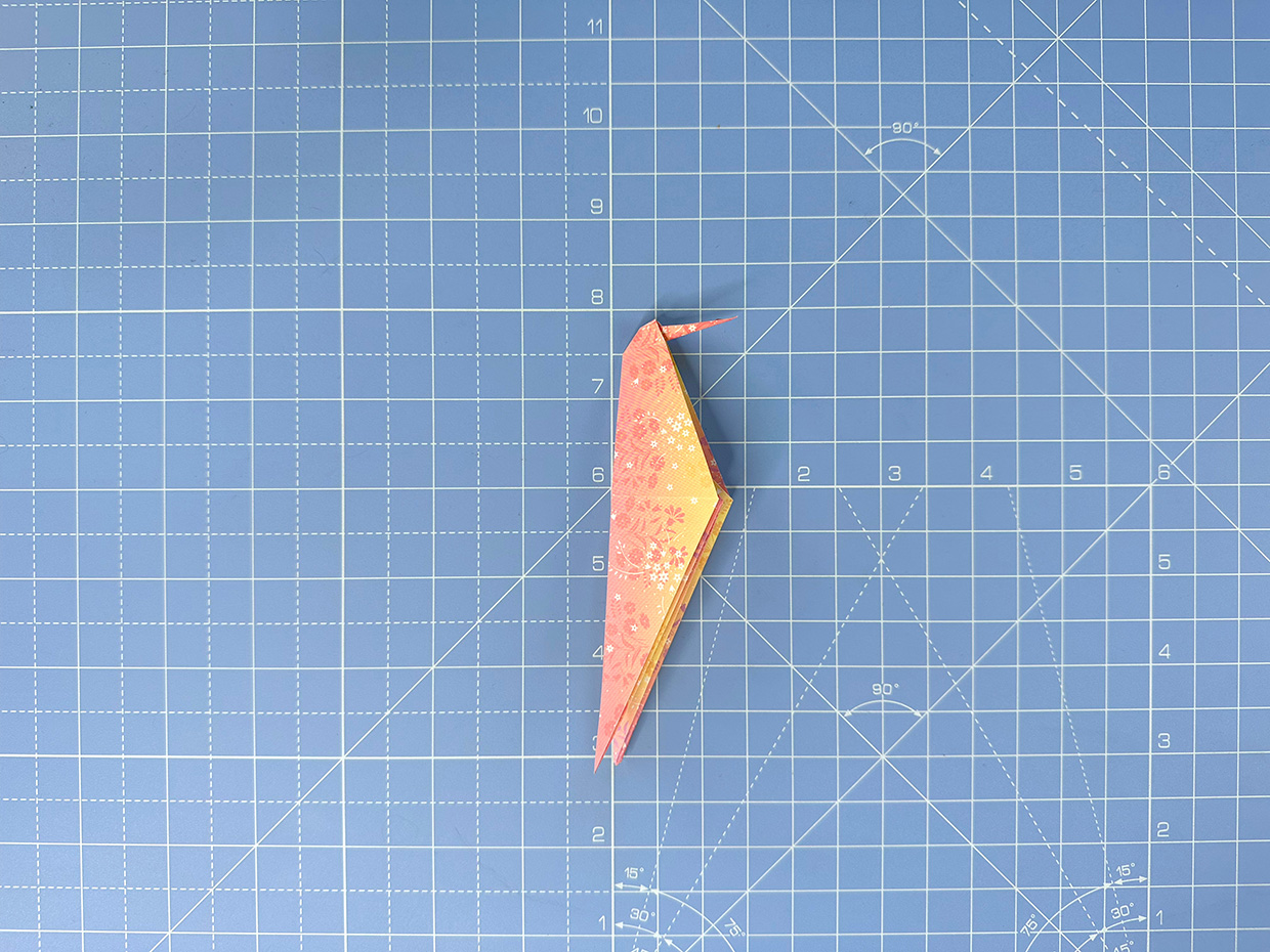 How to make an origami hummingbird - step 17a