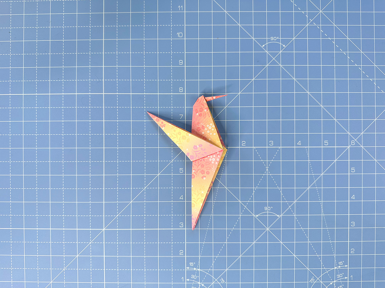 How to make an origami hummingbird - step 18