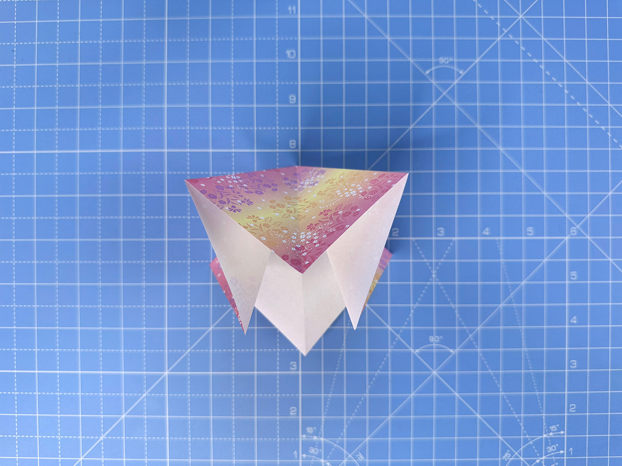 How to make an origami hummingbird – step 3a