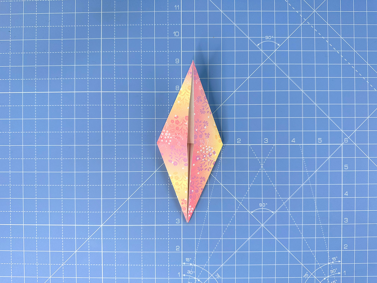 How to make an origami hummingbird – step 9a