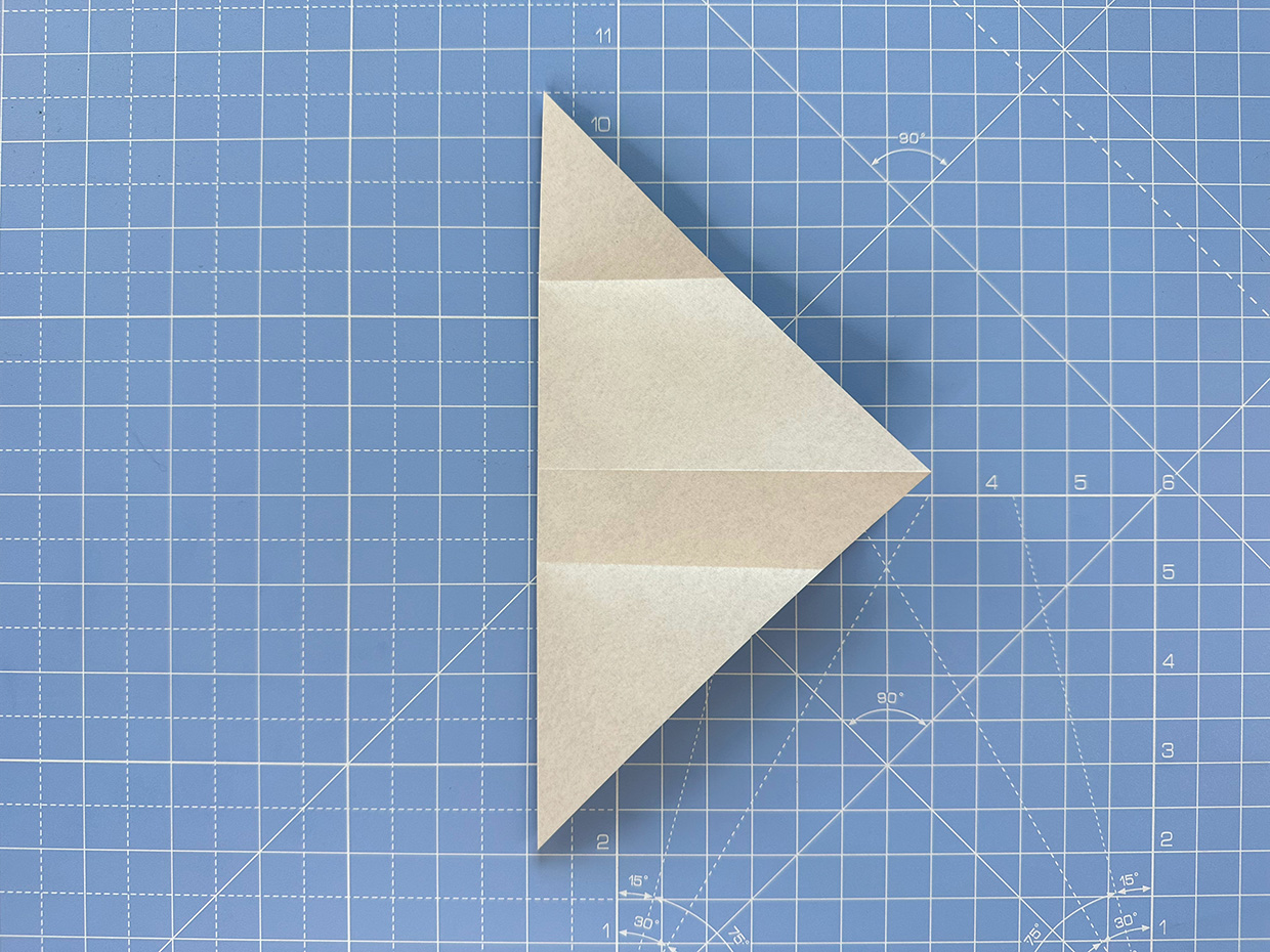 How to make an origami penguin – step 4b