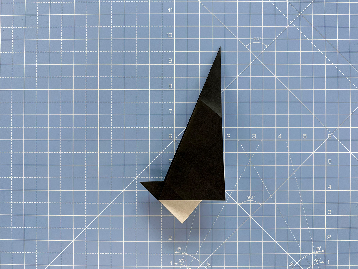 How to make an origami penguin – step 8b