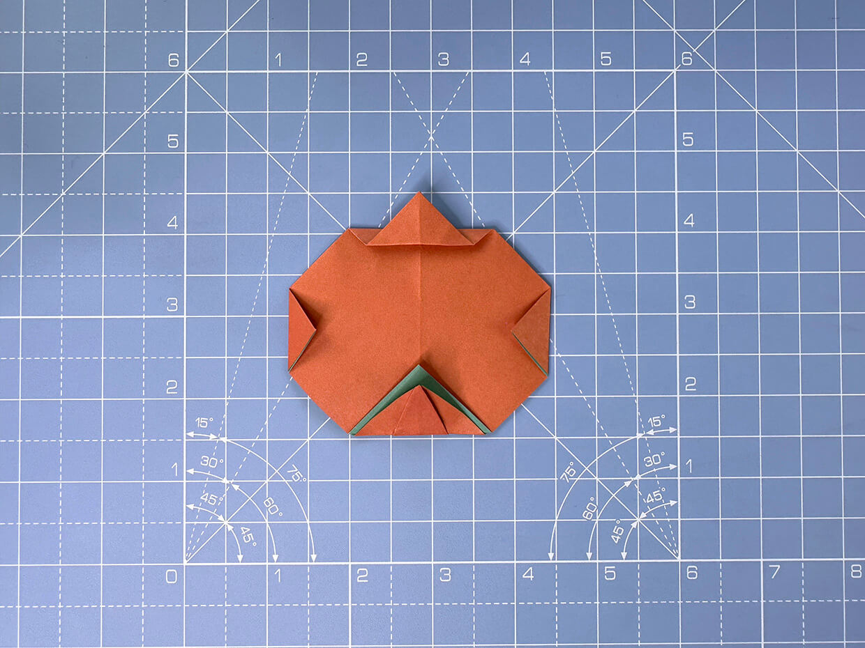 How to make an origami pumpkin - step 16