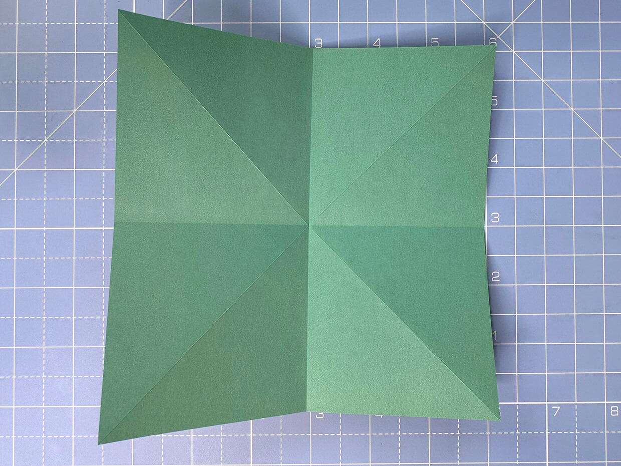 How to make an origami pumpkin – step 3