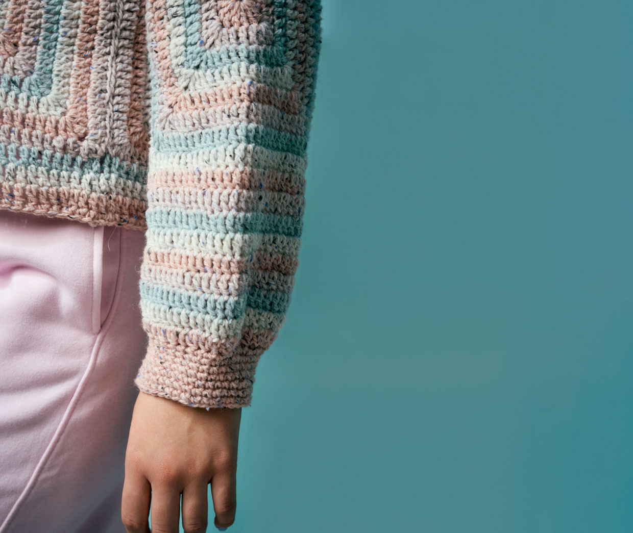 free-granny-square-sweater-crochet-pattern-sleeve