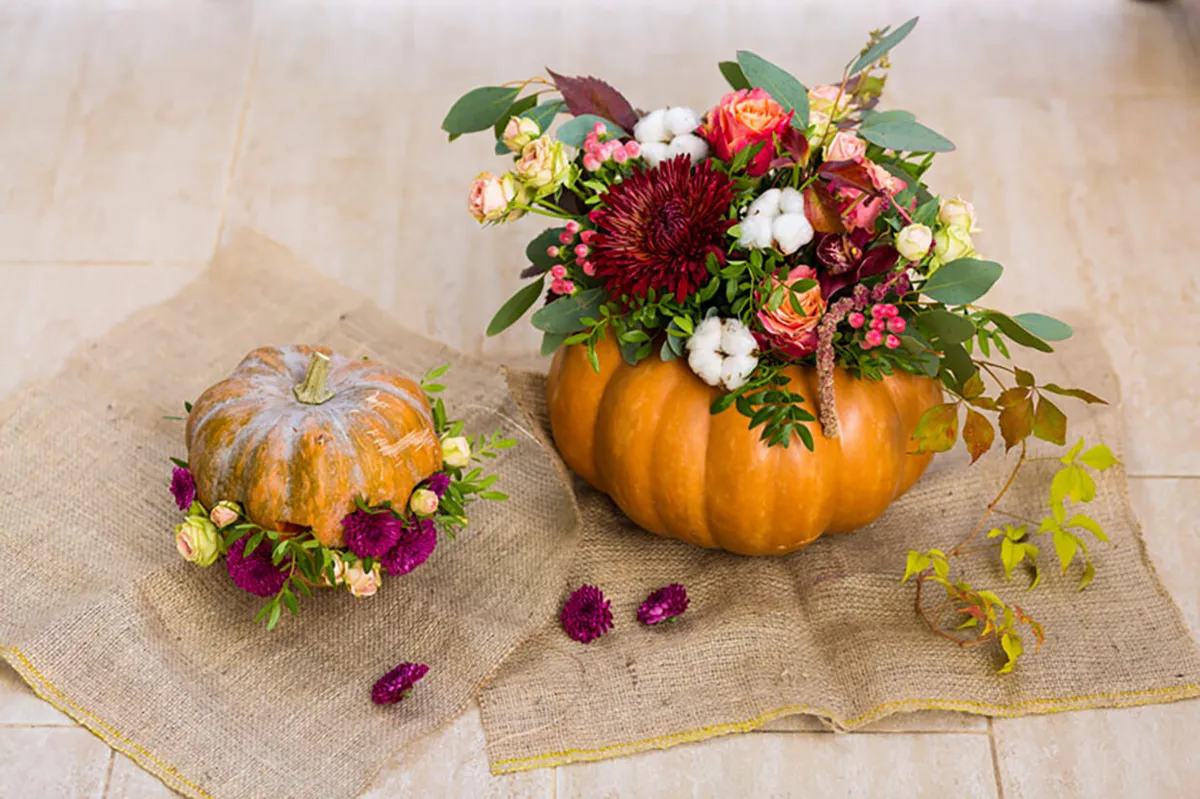 pumpkin decorating flowers