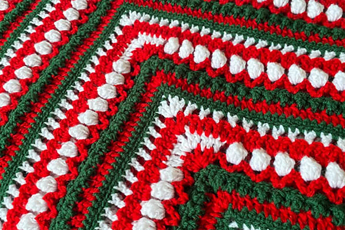Crochet-Annual-Christmas-Blanket