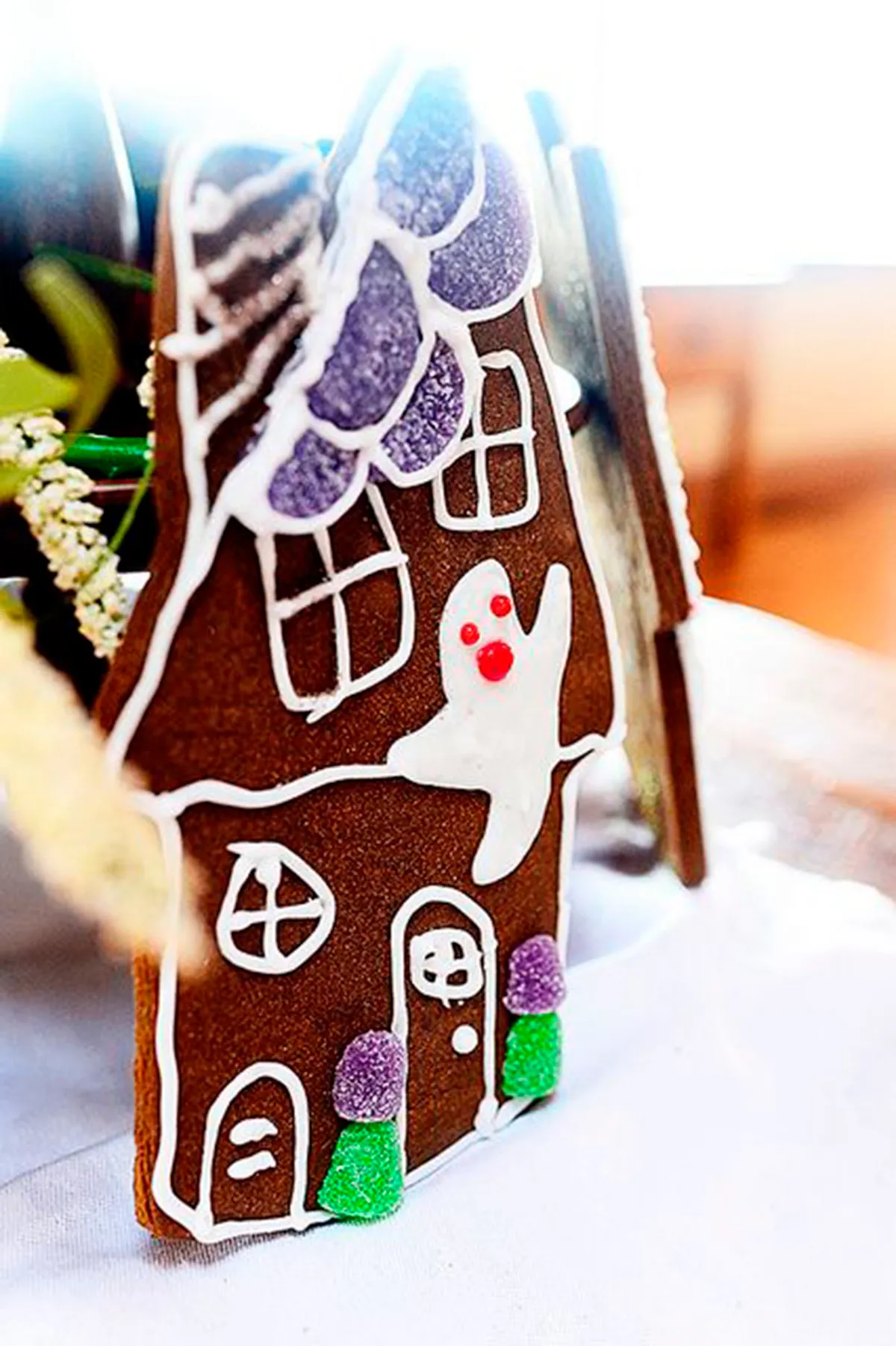 Haunted house gingerbread