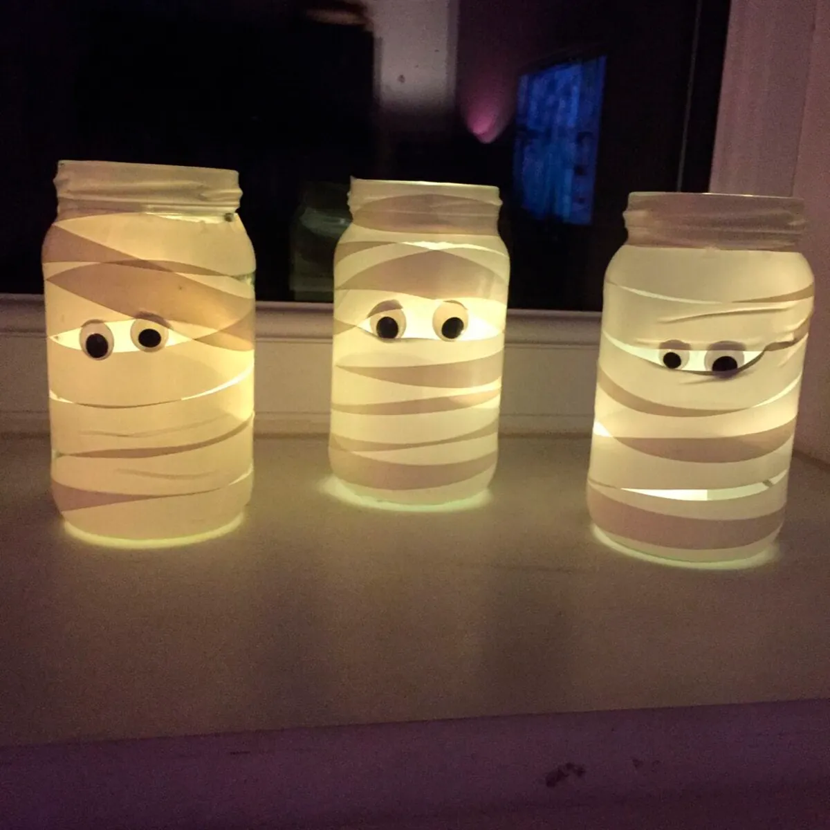 Mummy jar lanterns