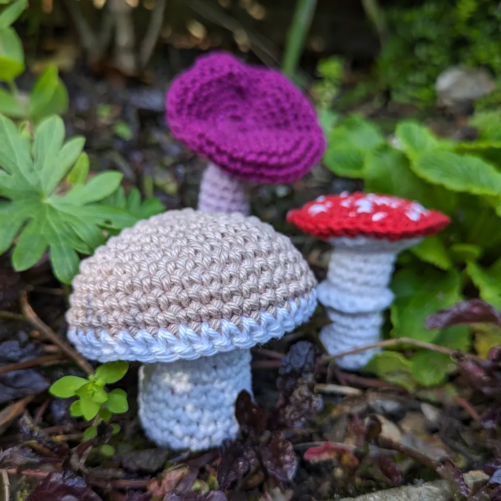 free_mushrooms_crochet_pattern_square