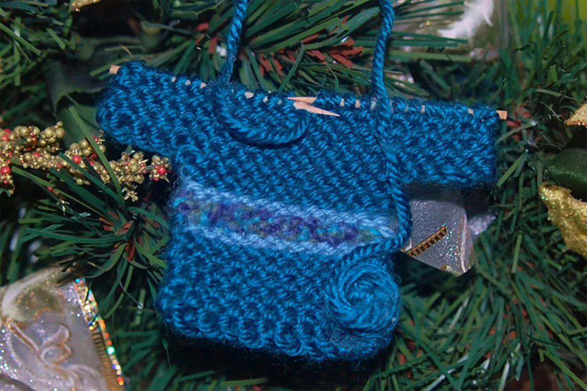 Christmas knitting patterns Kate Catchpole