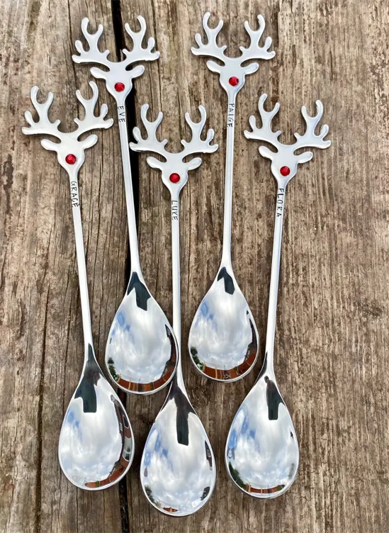 DIY gifts for mom Personalised hot chocolate spoons