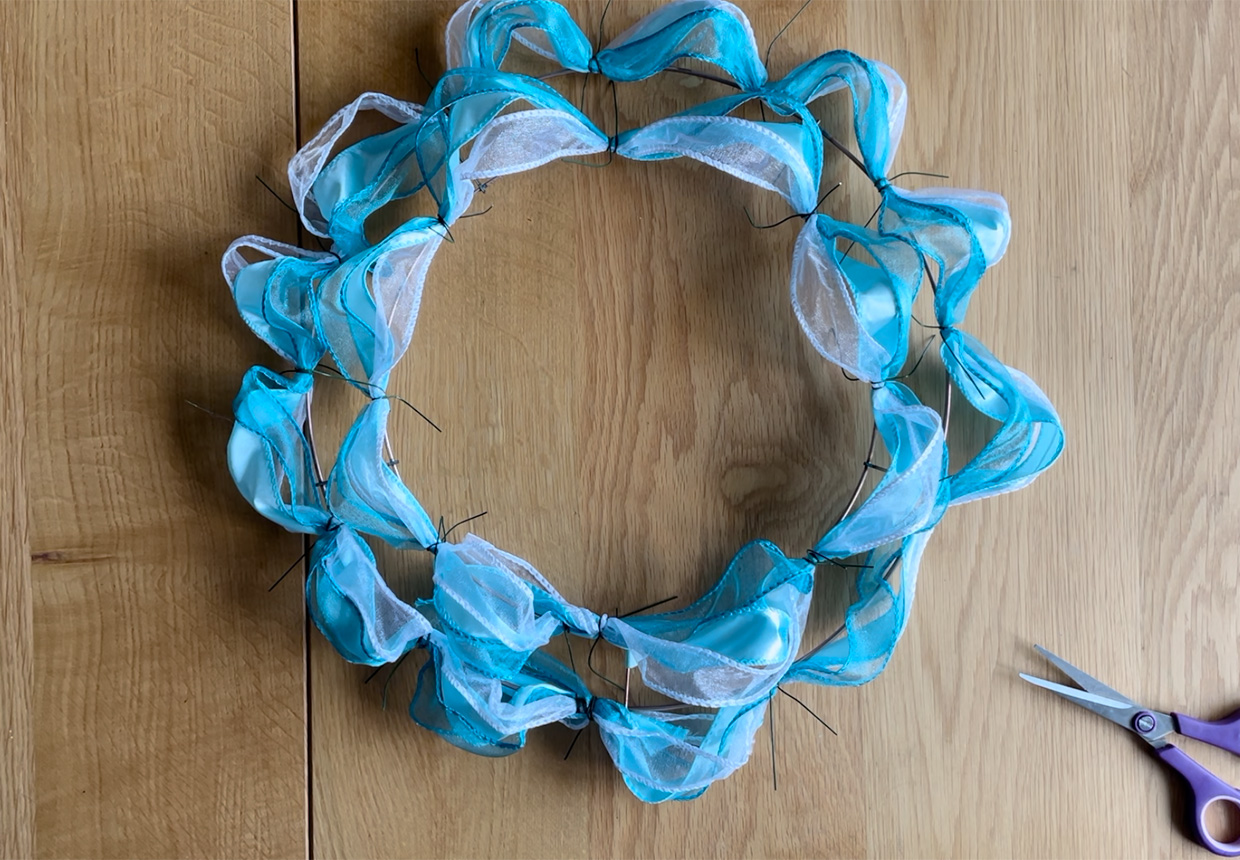 Finish the second circle of the ribbon wreath