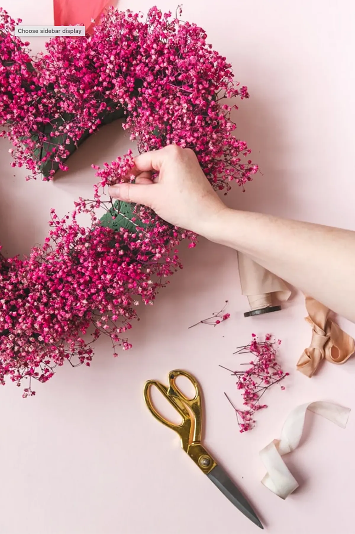 diy valentines decorations - flower wreath of pink babys breath