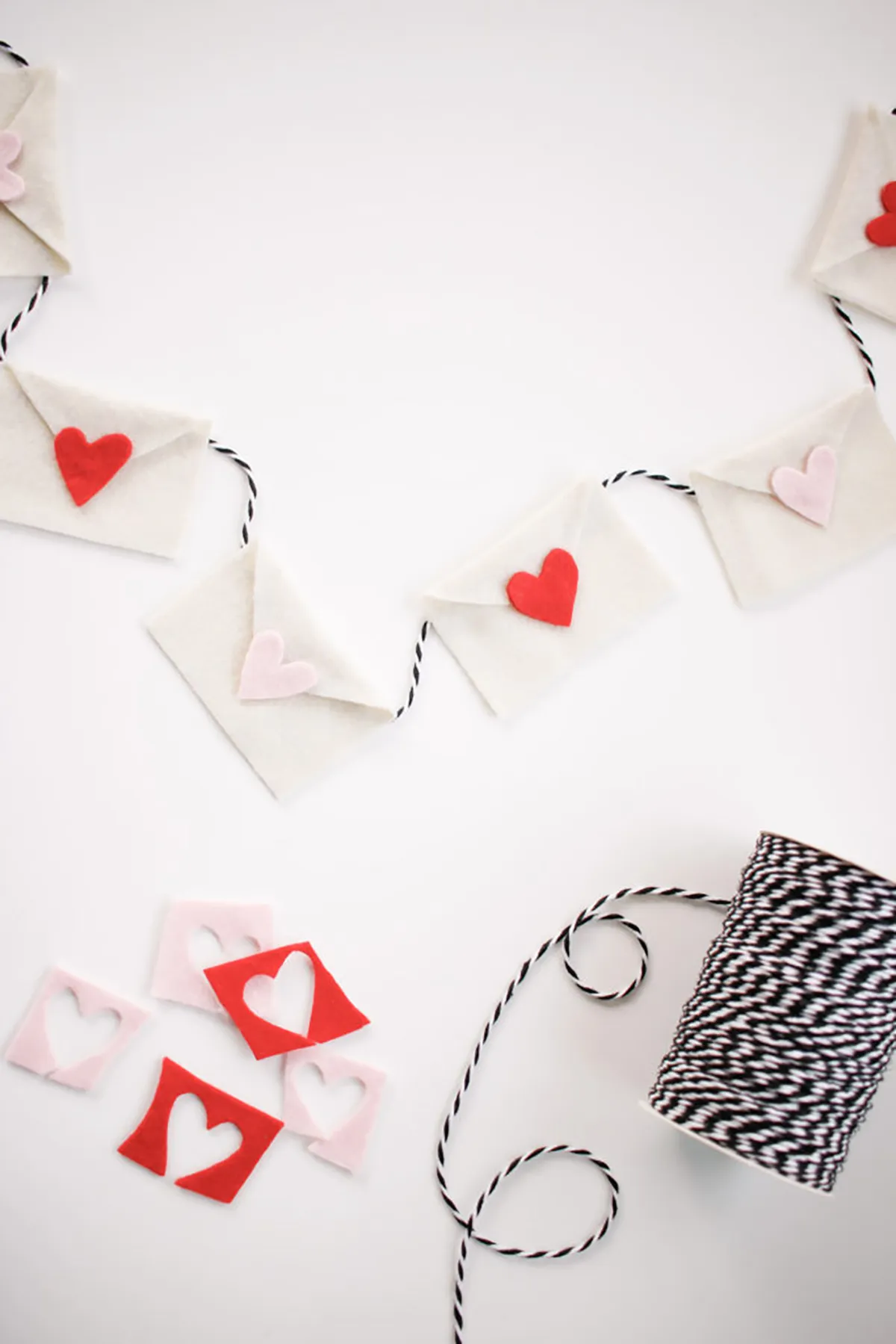 A string of heart envelopes